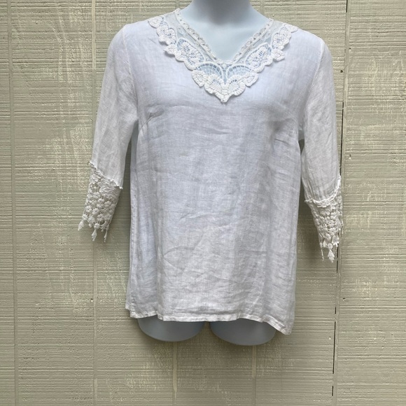 Size L Vanessa Alexandra White Linen Top with White Crochet Trim - Picture 1 of 8